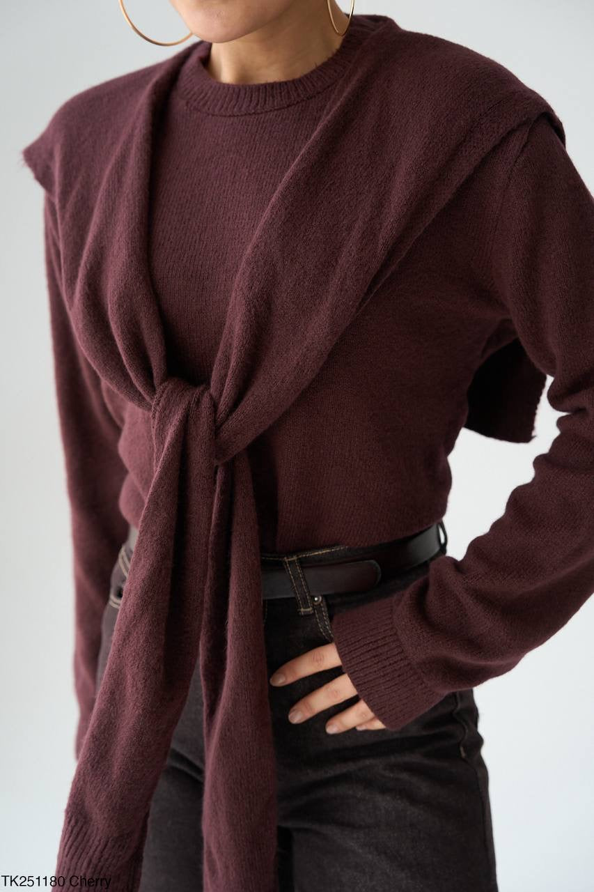 بلوزه باللون الخمري